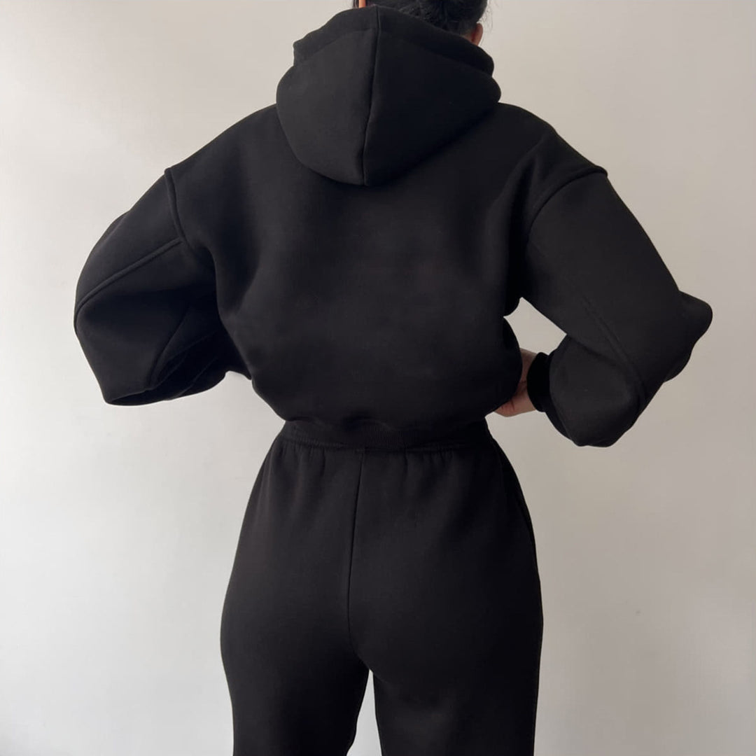 Kvinnor avslappnad kort hoodie och joggingbyxor set Eva Jonsson-Eva Jonsson