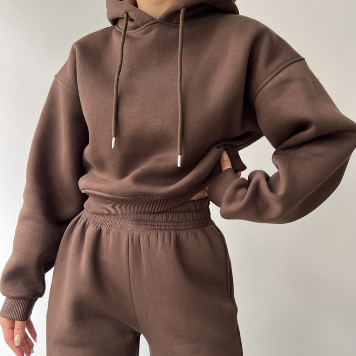 Kvinnor avslappnad kort hoodie och joggingbyxor set Eva Jonsson-Eva Jonsson