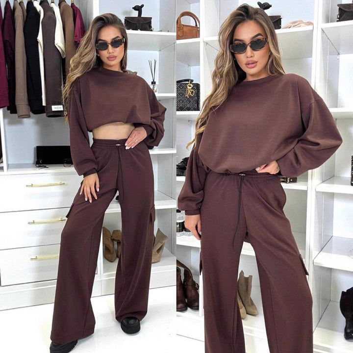 Kvinnor avslappnad och stilren fritidsoutfit Mirla-Eva Jonsson