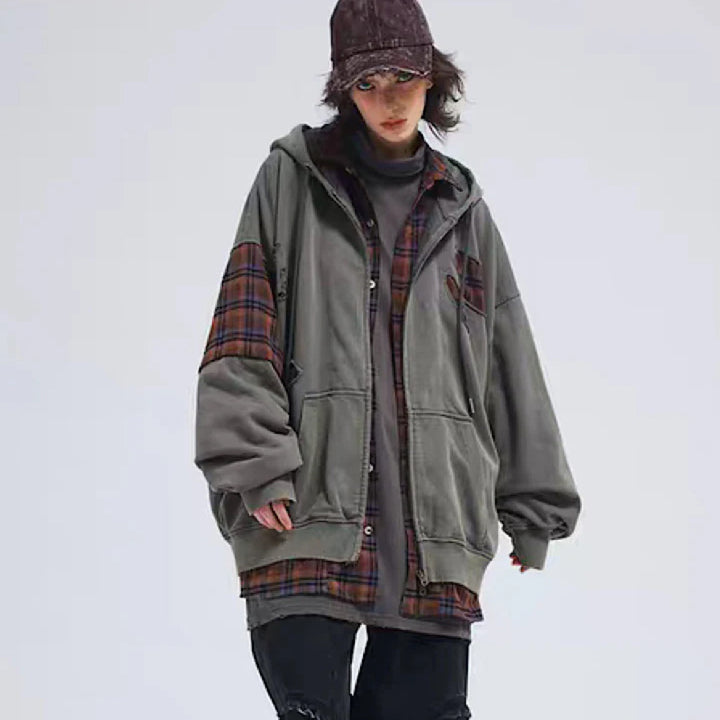 Kvinnor avslappnad oversized hoodie med unika applikationer Mirla-Eva Jonsson