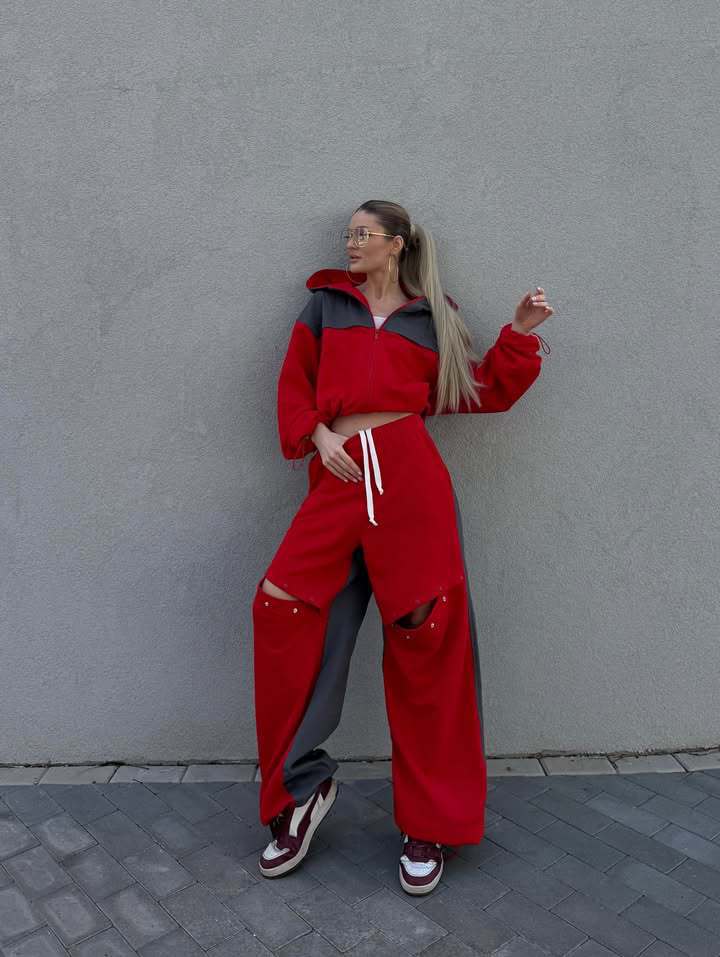 Kvinnor avslappnad sportig set med vida byxor och rad av speciella detaljer Eva Jonsson-Eva Jonsson