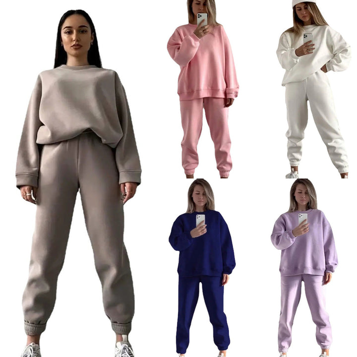 Kvinnor avslappnad sweatshirt och jogger set gjord av mjukt material med elastisk midja och hög bärkomfort Mirla-Eva Jonsson