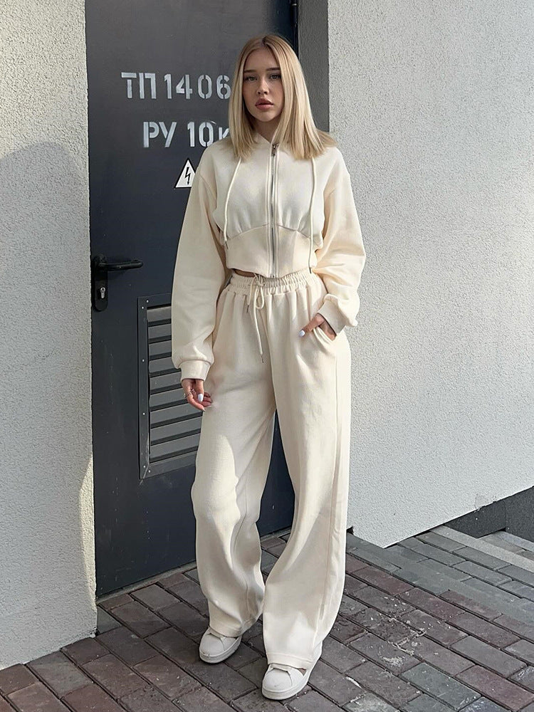 Kvinnor avslappnad sweatshirt och joggingbyxor set med hög krage och lös passform Mirla-Eva Jonsson