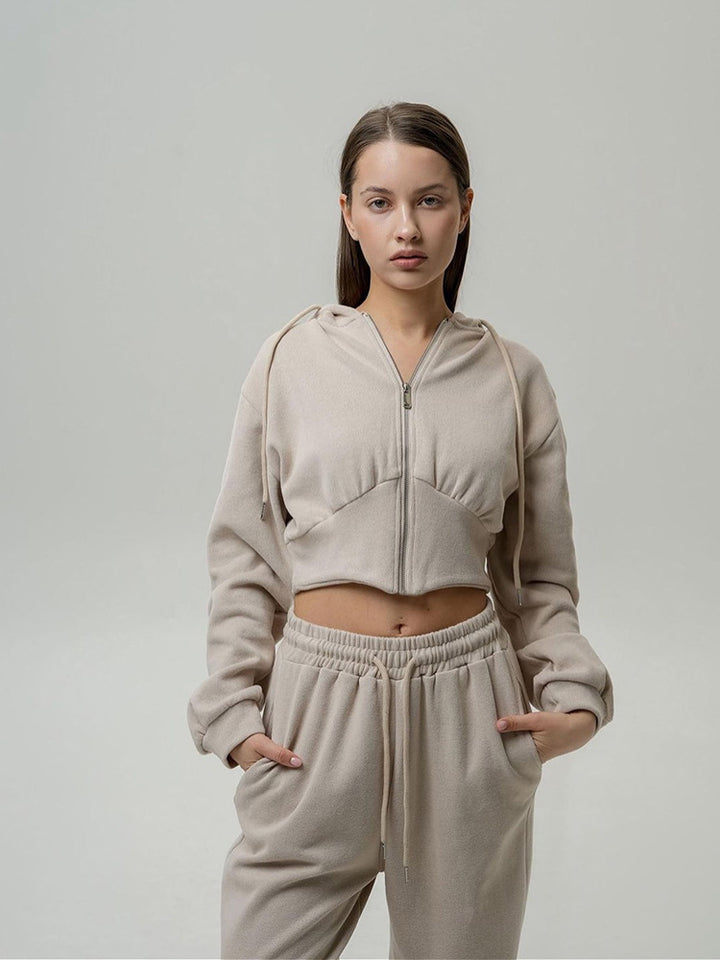 Kvinnor avslappnad sweatshirt och joggingbyxor set med hög krage och lös passform Mirla-Eva Jonsson