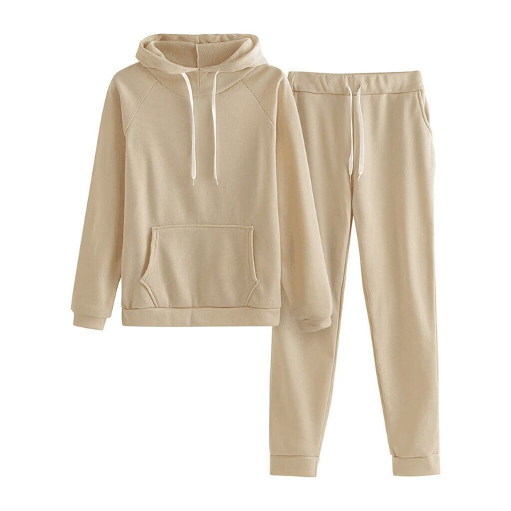 Kvinnor bekväm fritidsset med hoodie och joggingbyxor Mirla-Eva Jonsson