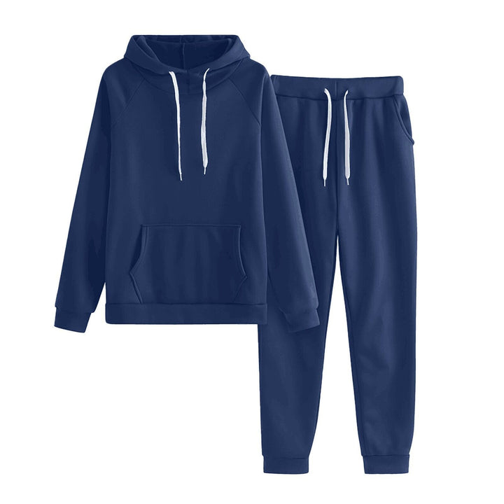 Kvinnor bekväm fritidsset med hoodie och joggingbyxor Mirla-Eva Jonsson