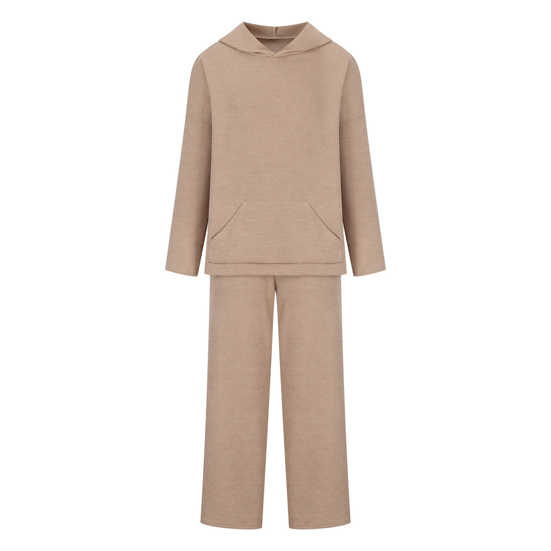 Kvinnor bekväm fritidsset med hoodie och vida byxor Mirla-Eva Jonsson