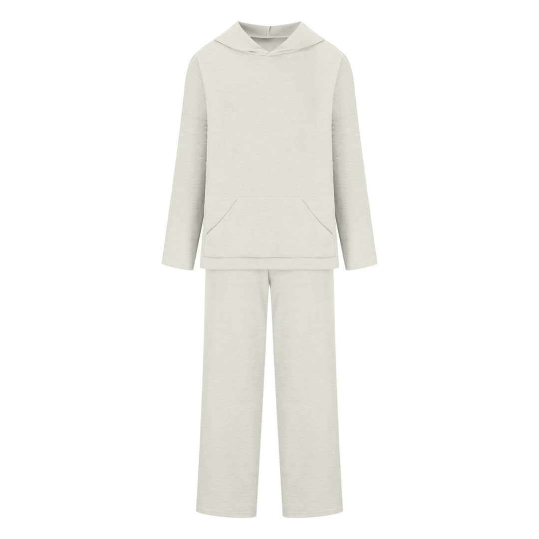 Kvinnor bekväm fritidsset med hoodie och vida byxor Mirla-Eva Jonsson