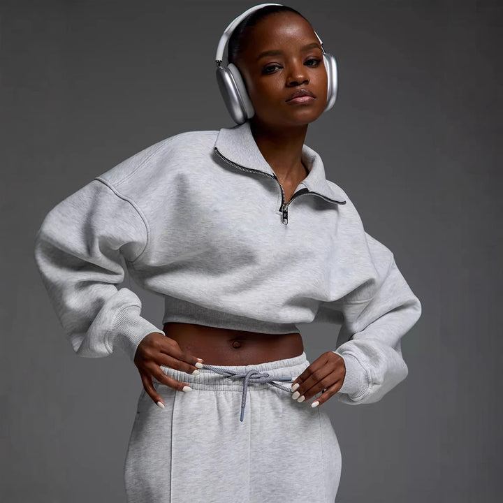 Kvinnor casual crop set med hög krage och vida byxor Mirla-Eva Jonsson