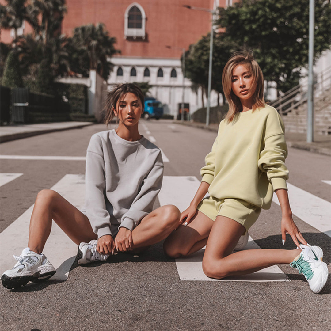 Kvinnor casual loungebyxor och sweatshirt set med bred passform och mjukt material Mirla-Eva Jonsson