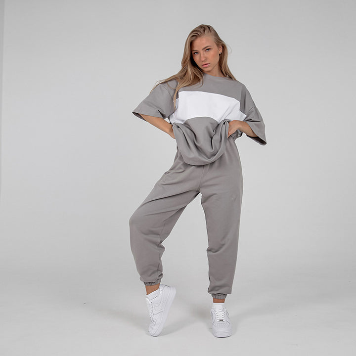 Kvinnor casual träningsoverall med oversized skjorta och bekväma joggingbyxor Mirla-Eva Jonsson