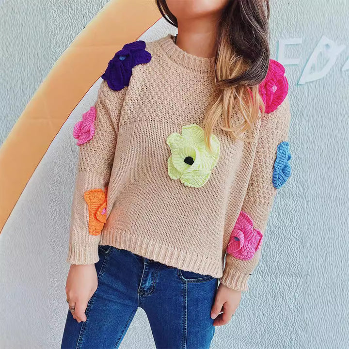 Kvinnor casual tröja med färgglada blommor appliceringar Mirla-Eva Jonsson