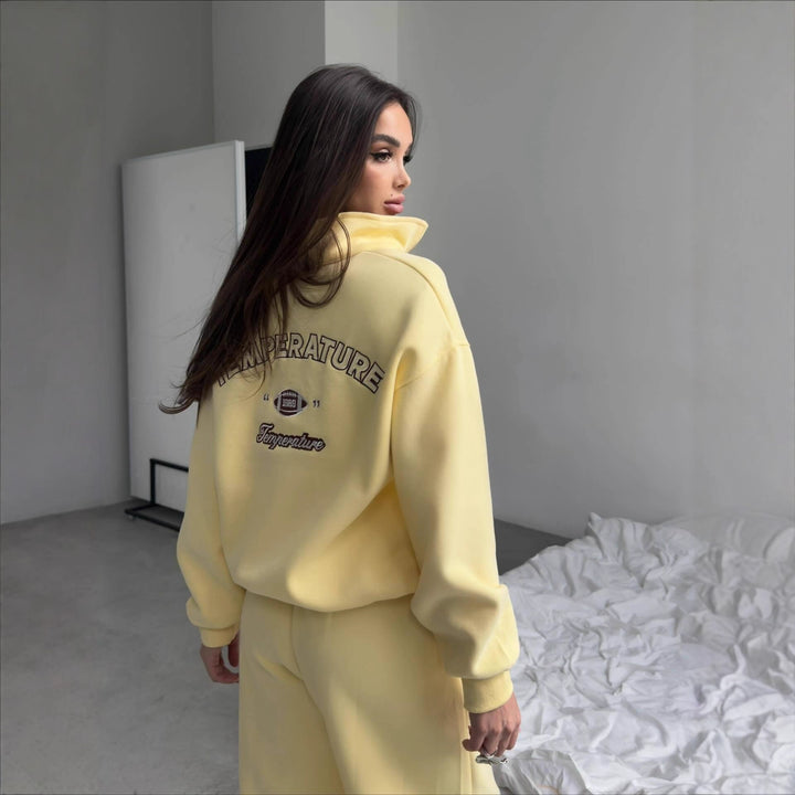 Kvinnor casual zip tröja med elastisk fåll och sportiga detaljer Mirla-Eva Jonsson