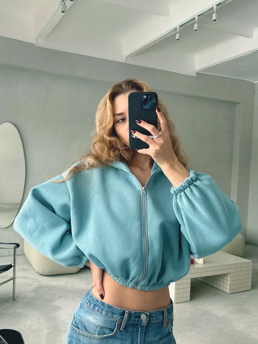 Kvinnor cropped hoodie med voluminösa ärmar Eva Jonsson-Eva Jonsson