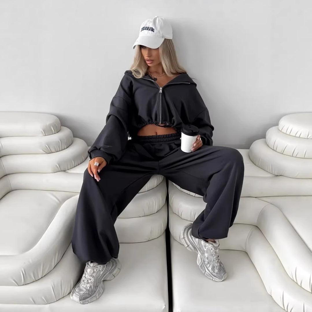 Kvinnor cropped hoodie och vida joggerbyxor set Mirla-Eva Jonsson