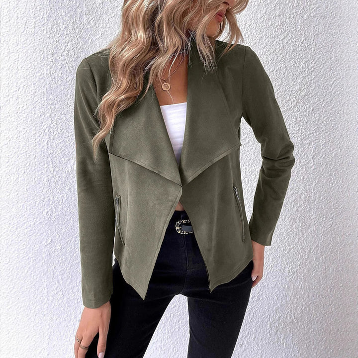 Kvinnor elegant kort blazer med asymmetrisk skärning och dragkedjefickor Mirla-Eva Jonsson
