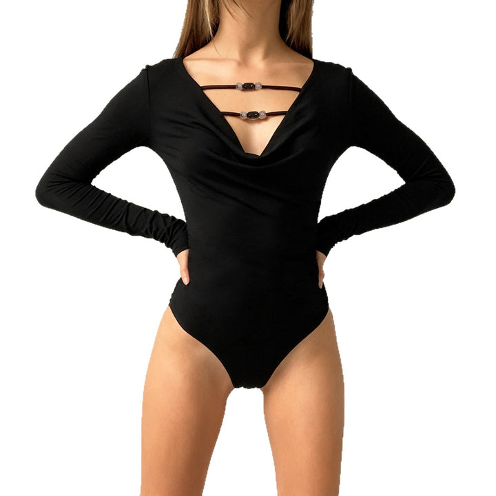 Kvinnor elegant långärmad bodysuit med moderiktig utskärning Mirla-Eva Jonsson
