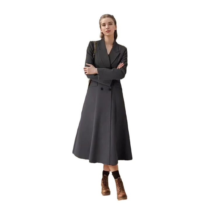 Kvinnor elegant maxikappa med dubbel knapprad och vid svängande kjol Mirla-Eva Jonsson