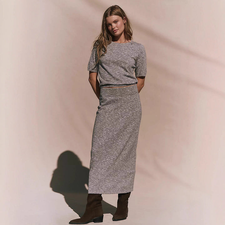 Kvinnor elegant midi klänning set med höghalsad topp och elastisk midja Mirla-Eva Jonsson