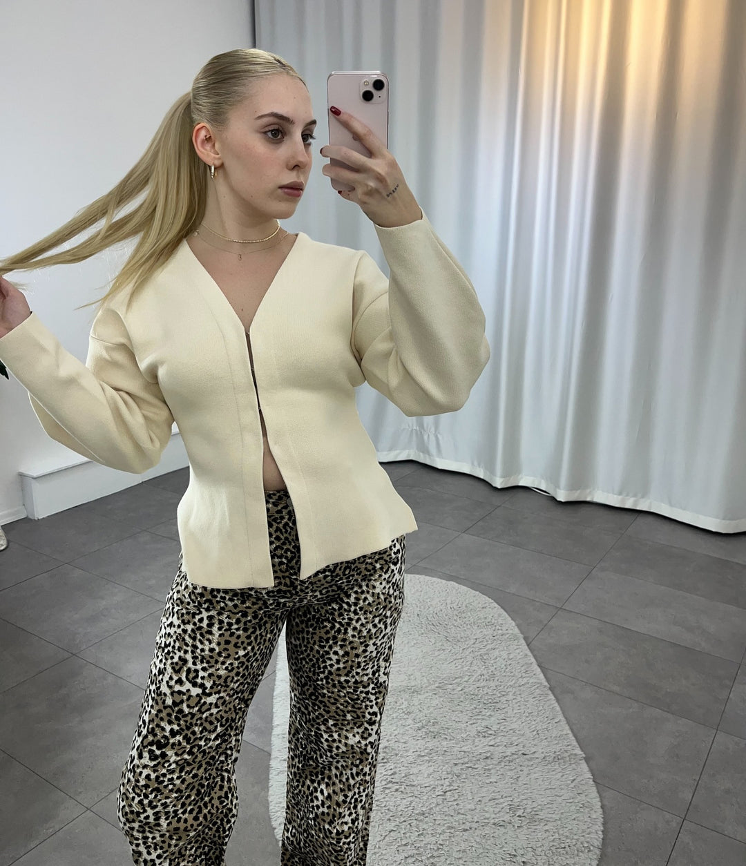 Kvinnor elegant och bekväm cardigan Mirla-Eva Jonsson