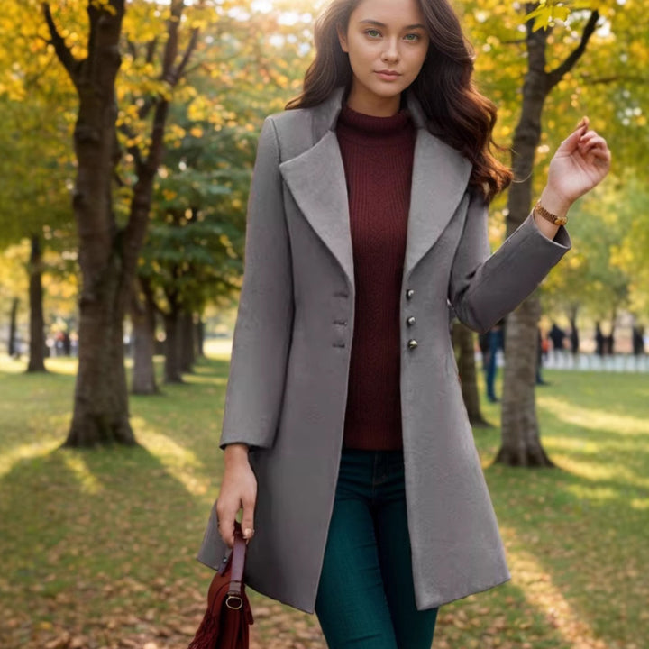 Kvinnor elegant och modern kappa Mirla-Eva Jonsson