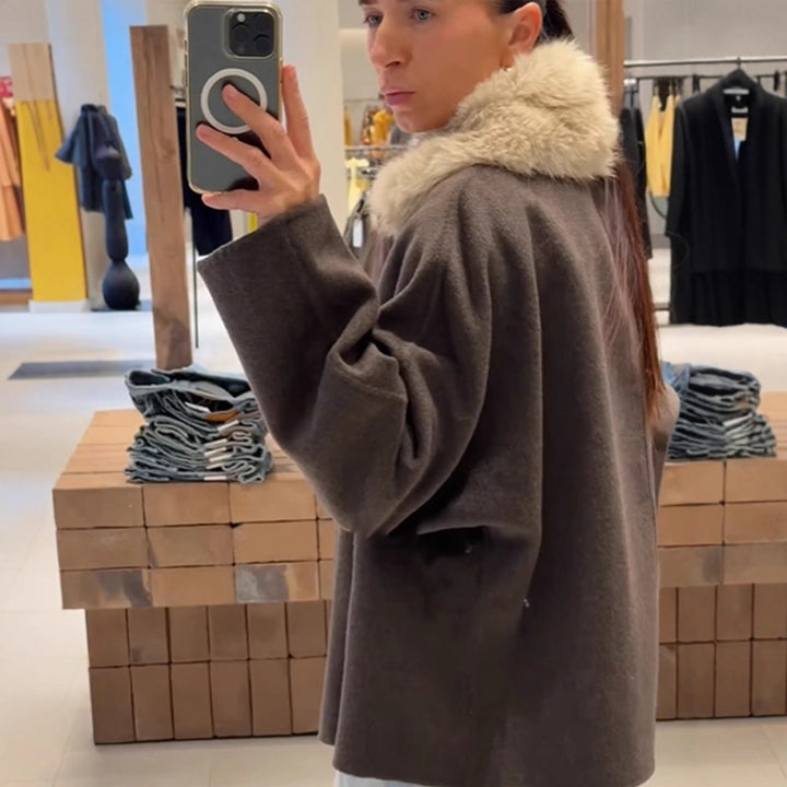 Kvinnor elegant oversized jacka med Sherpa-krage Mirla-Eva Jonsson