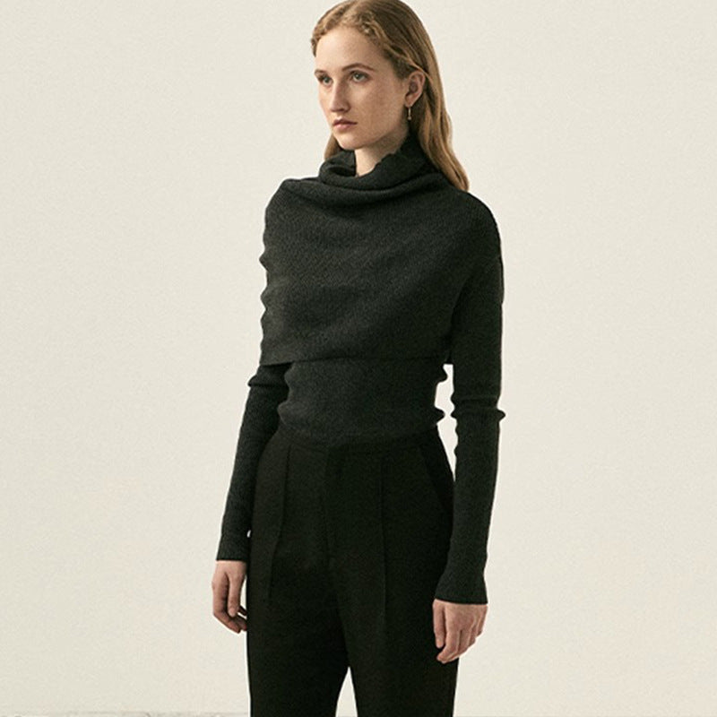 Kvinnor elegant polokrage tröja med asymmetrisk skärning Mirla-Eva Jonsson