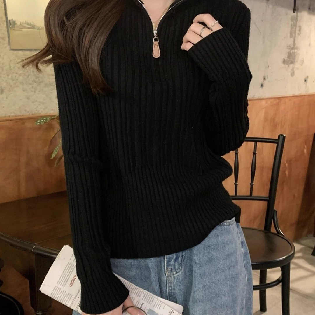 Kvinnor elegant skuren sweatshirt med ståkrage Mirla-Eva Jonsson