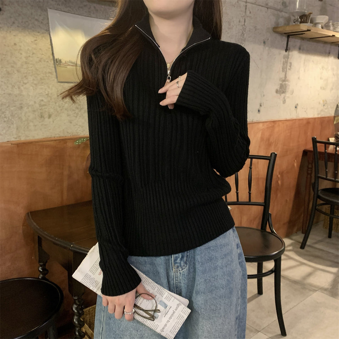 Kvinnor elegant skuren sweatshirt med ståkrage Mirla-Eva Jonsson