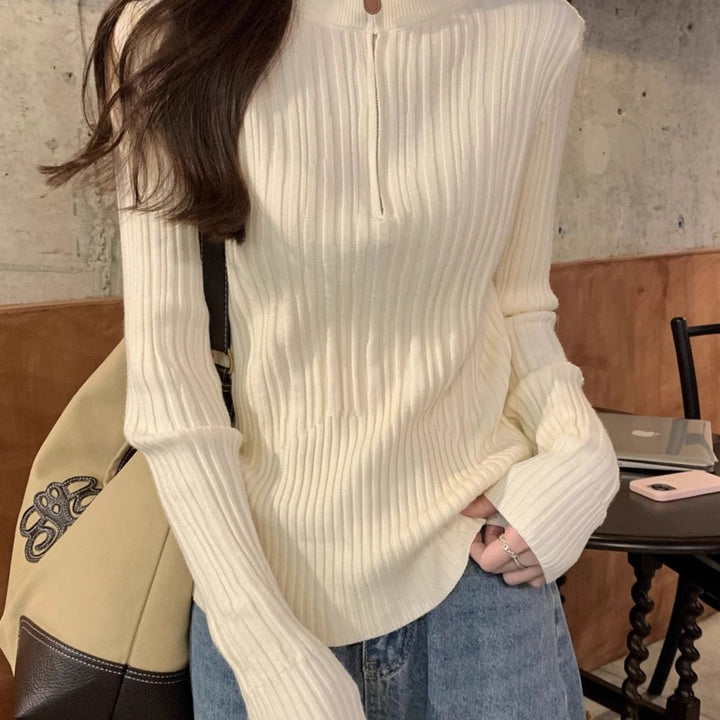 Kvinnor elegant skuren sweatshirt med ståkrage Mirla-Eva Jonsson