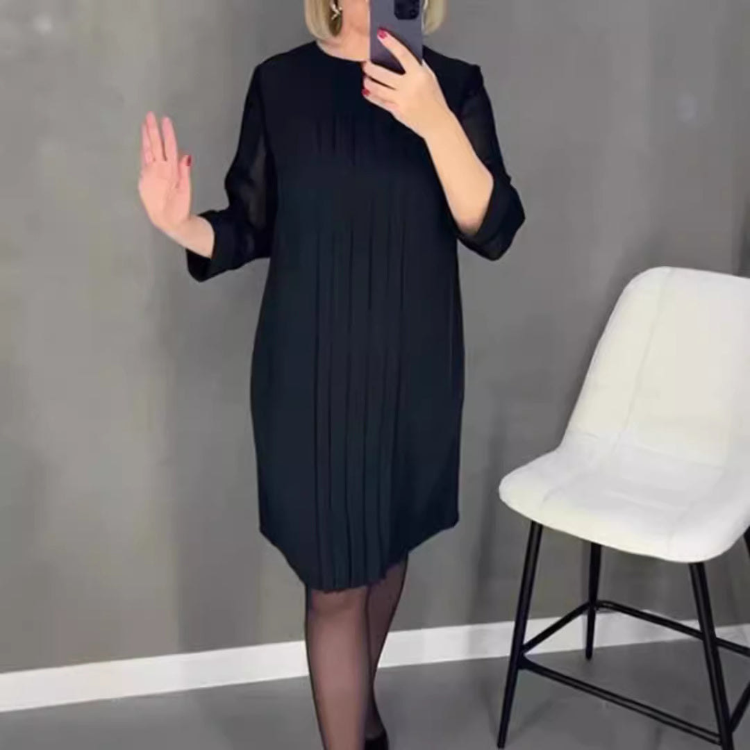 Kvinnor elegant volangklänning med transparenta ärmar Mirla-Eva Jonsson