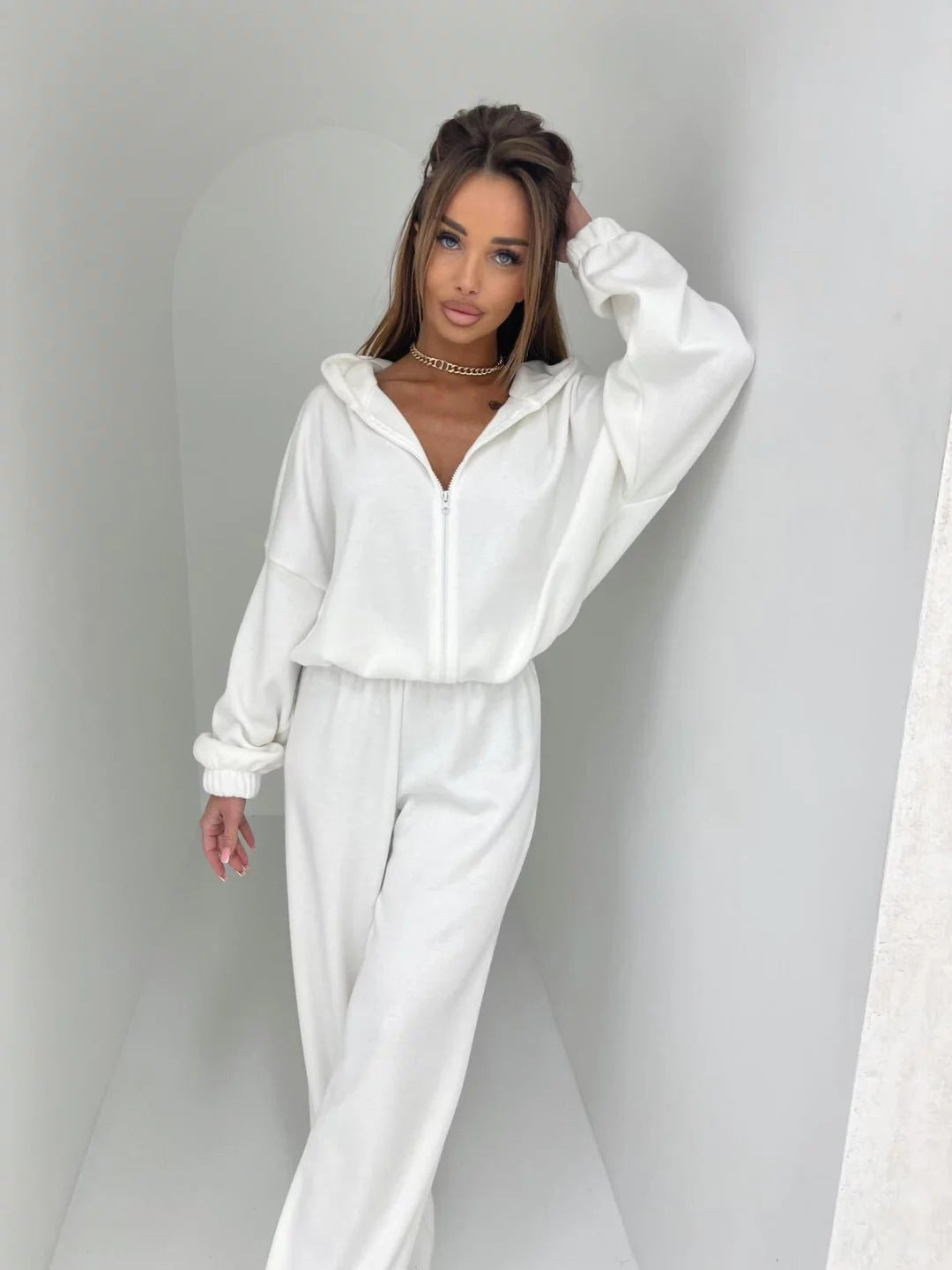 Kvinnor fleece dräkt med full dragkedja och elegant huva krage Mirla-Eva Jonsson