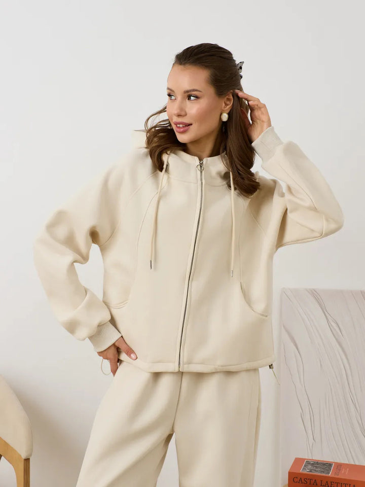 Kvinnor högkvalitativ hoodiejacka med fräsch design Mirla-Eva Jonsson