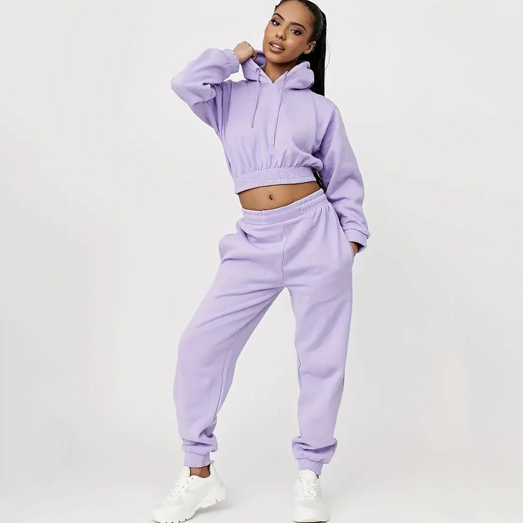 Kvinnor kort hoodie och avslappnad joggingbyxor set Mirla-Eva Jonsson