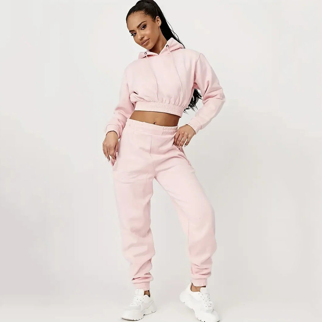 Kvinnor kort hoodie och avslappnad joggingbyxor set Mirla-Eva Jonsson