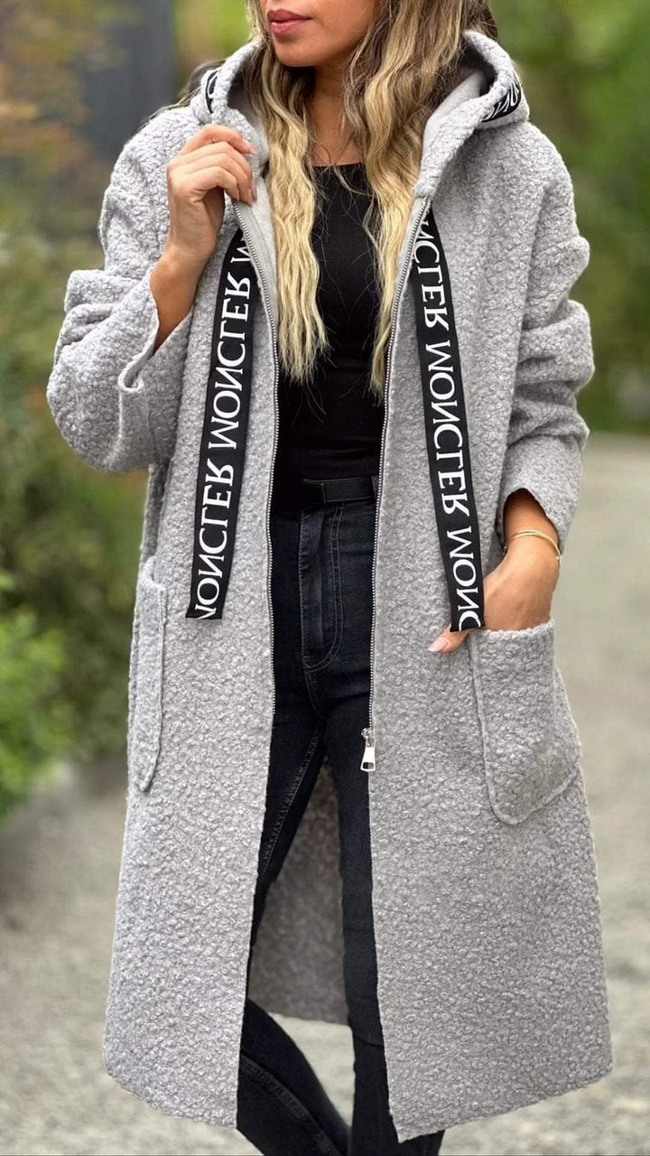 Kvinnor längre fleece-kappa med huva och praktiska fickor Mirla-Eva Jonsson