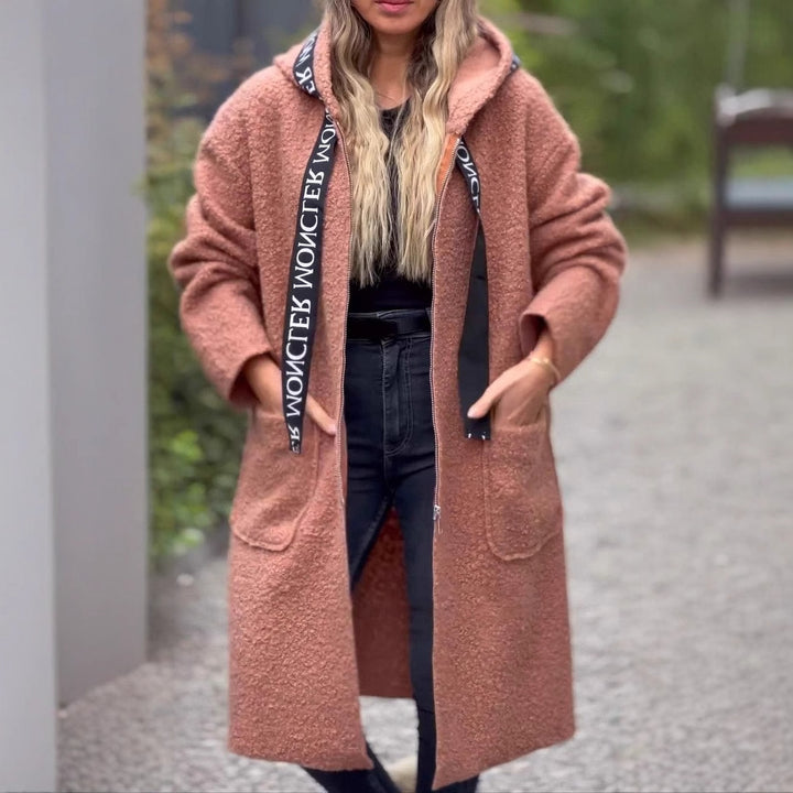 Kvinnor längre fleece-kappa med huva och praktiska fickor Mirla-Eva Jonsson