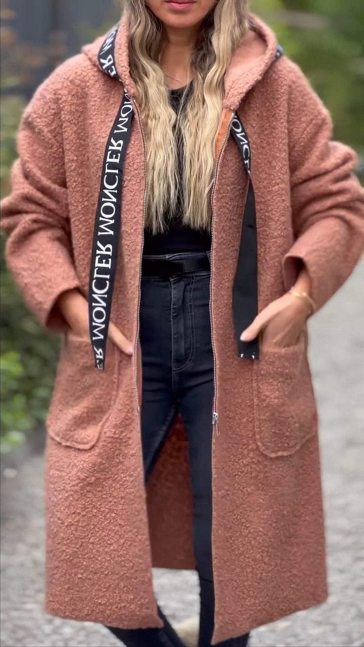 Kvinnor längre fleece-kappa med huva och praktiska fickor Mirla-Eva Jonsson