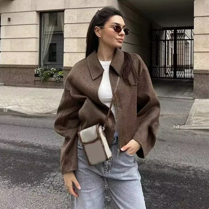 Kvinnor mode övergångsjacka i högkvalitativt material med elegant snitt Mirla-Eva Jonsson