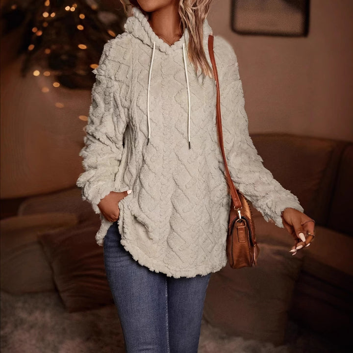 Kvinnor mysig fleece-hoodie med strukturerad design Mirla-Eva Jonsson