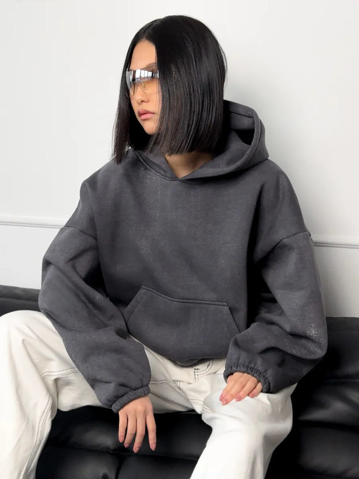Kvinnor mysig oversized hoodie med elastiska mudd och känguruficka Mirla-Eva Jonsson