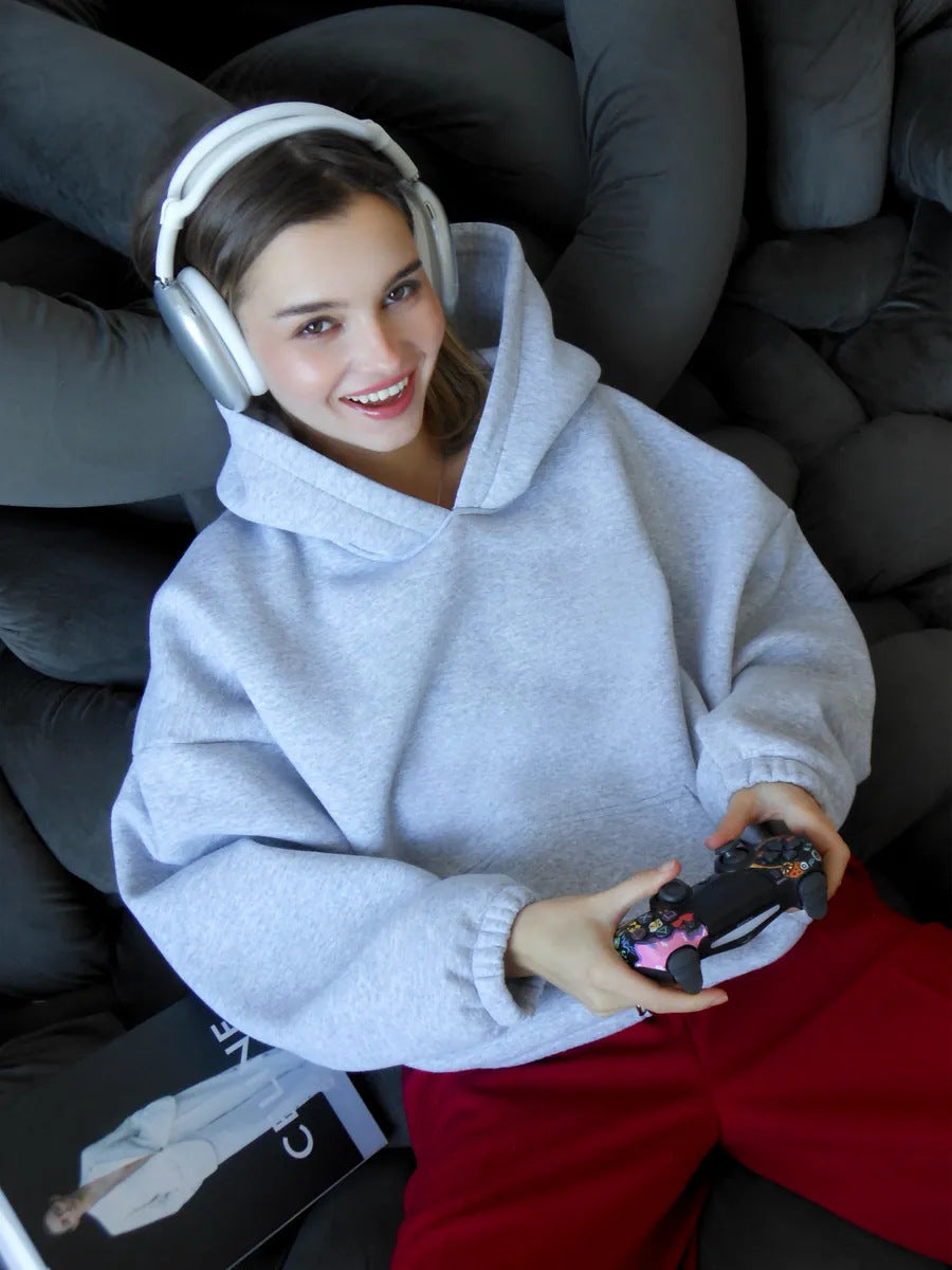 Kvinnor mysig oversized hoodie med elastiska mudd och känguruficka Mirla-Eva Jonsson