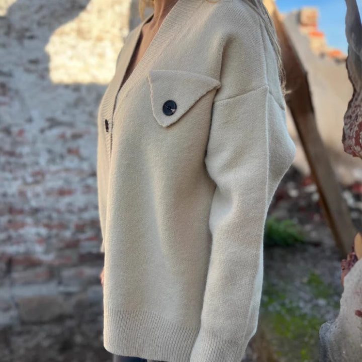 Kvinnor mysig stickad cardigan med knapppanel och vida ärmar Mirla-Eva Jonsson