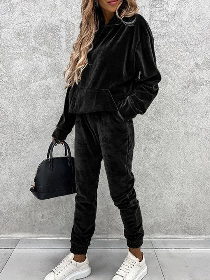 Kvinnor mysig velour fritidsset med huva och elastisk midjeband Mirla-Eva Jonsson
