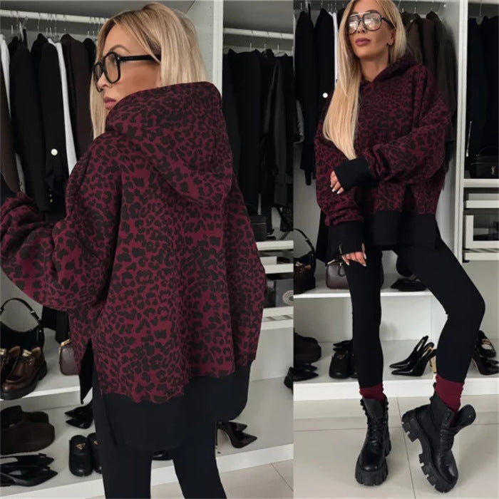 Kvinnor oversized hoodie i modernt leopardmönster Mirla-Eva Jonsson