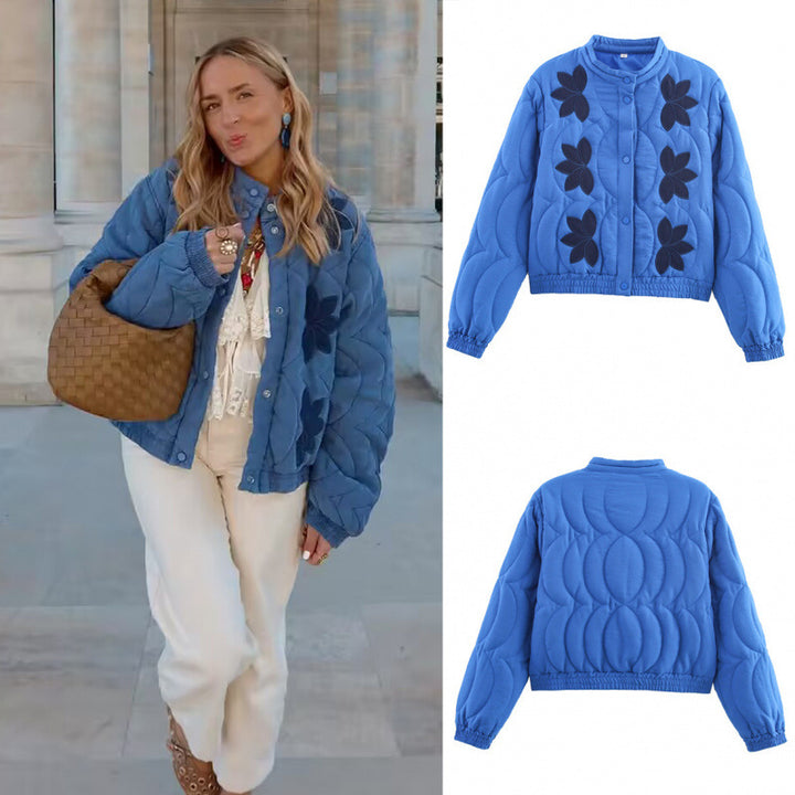 Kvinnor quiltad jacka med blommiga applikationer och elastiska muddar Eva Jonsson-Eva Jonsson