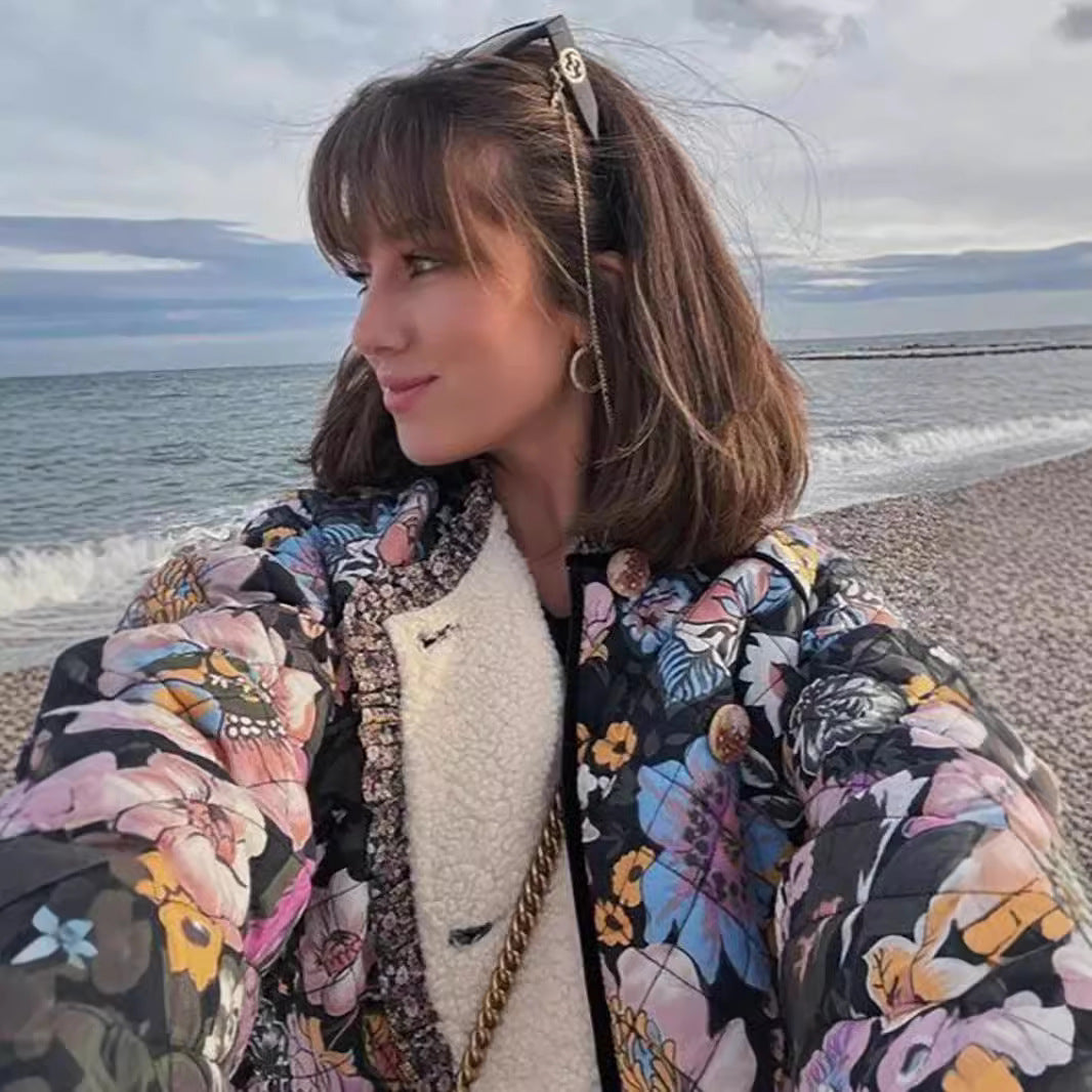 Kvinnor quiltat blommönster jacka Mirla-Eva Jonsson