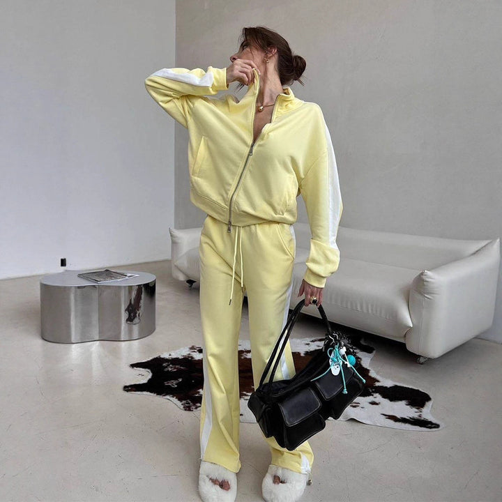 Kvinnor sportig fleece träningsoverall med hög krage och elastisk midja Mirla-Eva Jonsson