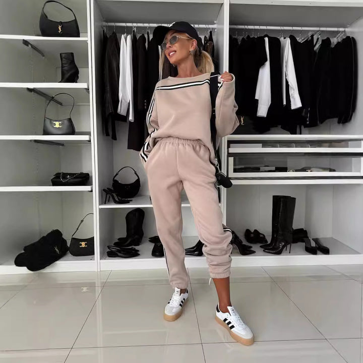 Kvinnor sportigt Relax-outfit Mirla-Eva Jonsson