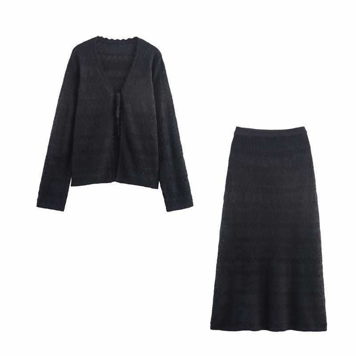 Kvinnor stickad ensemble med cardigan och lång kjol Mirla-Eva Jonsson
